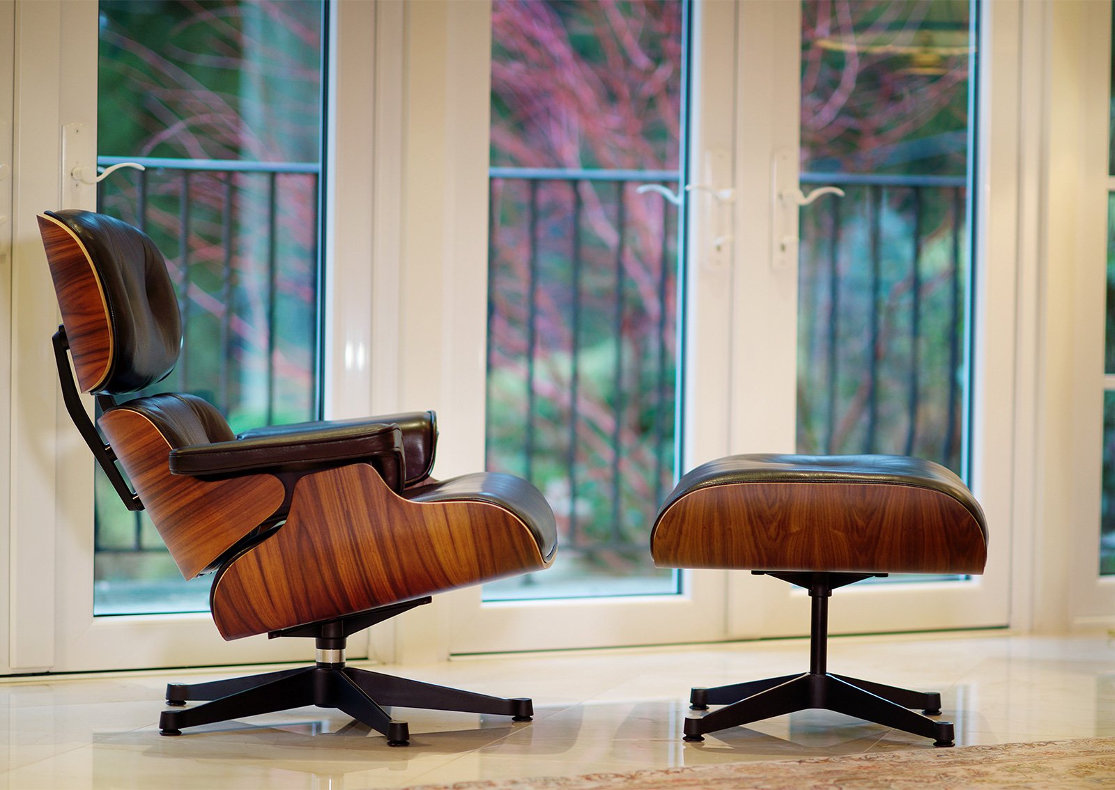 Eames Lounge Chair медь реплика